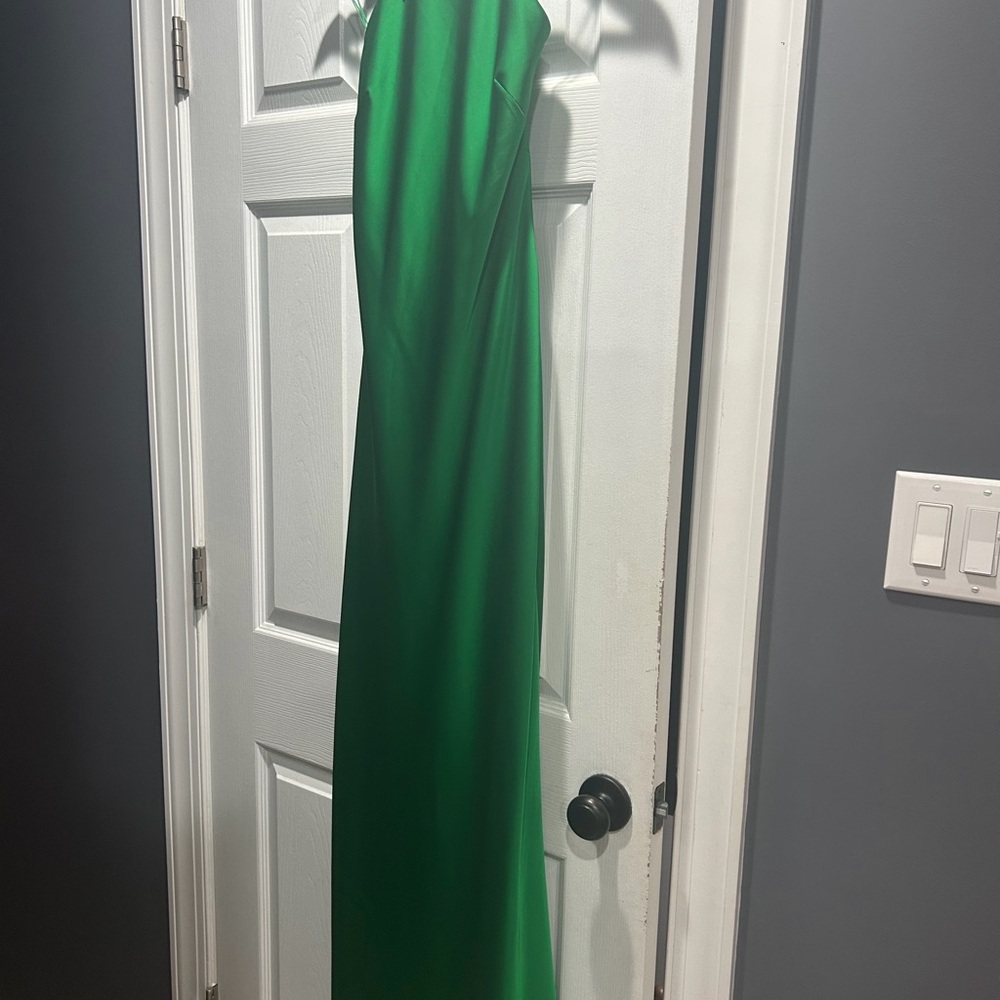 Elegant Strapless Green Dress